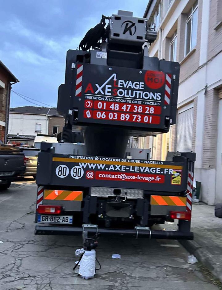 Monte-matériaux à louer Île-de-France